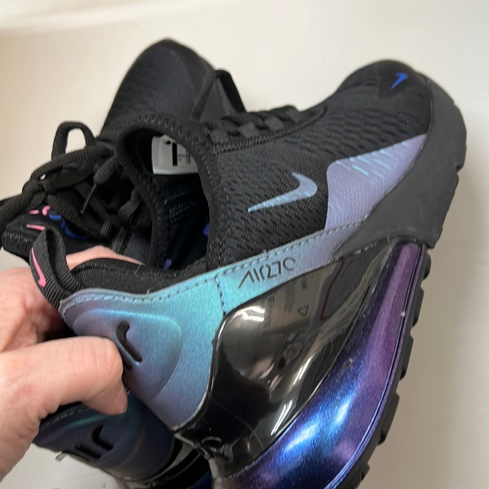 Nike 270 shoes